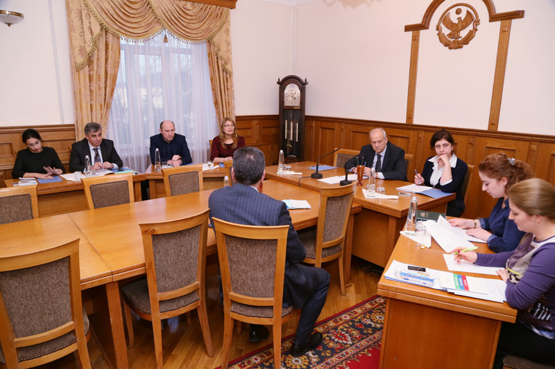 В Аппарате Народного Собрания прошла аттестация