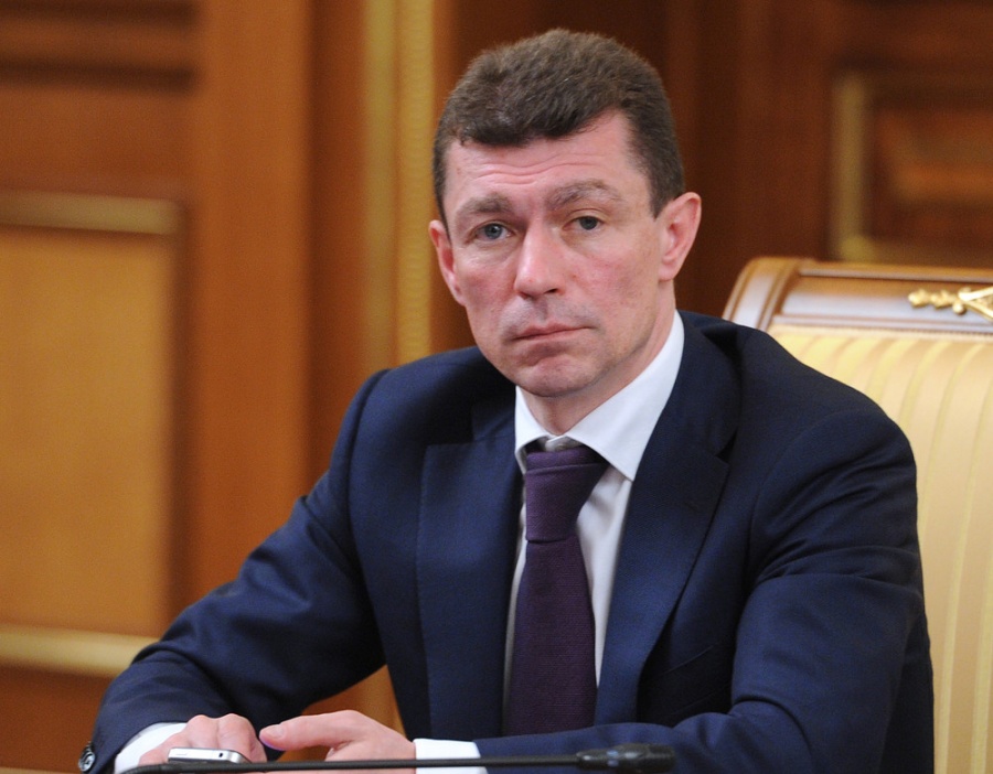 Министр Максим Топилин: На начало июля численность официально зарегистрированных безработных – менее 1 млн человек