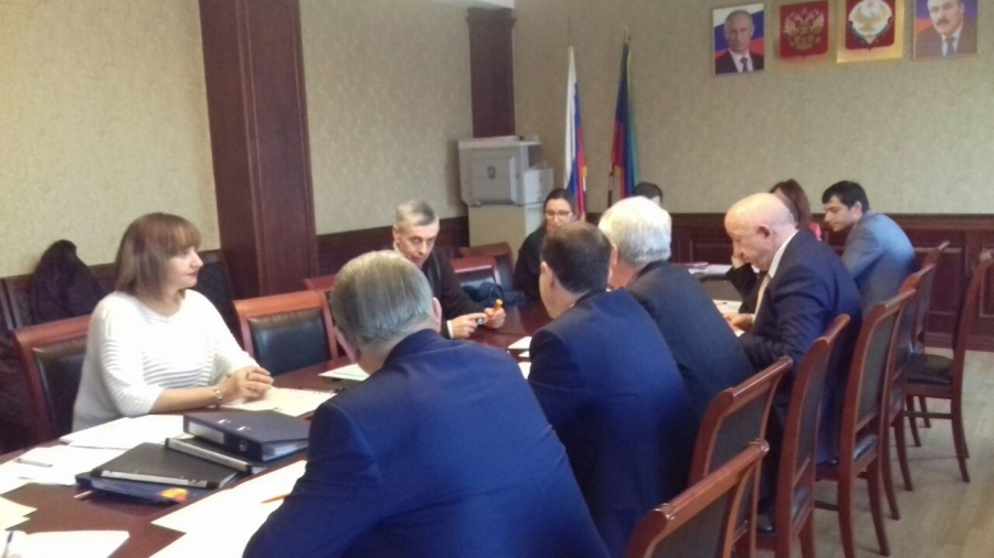 В  Министерстве промышленности и торговли Республики Дагестан был проведен конкурс  на замещение вакантных должностей государственной гражданской службы Республики Дагестан