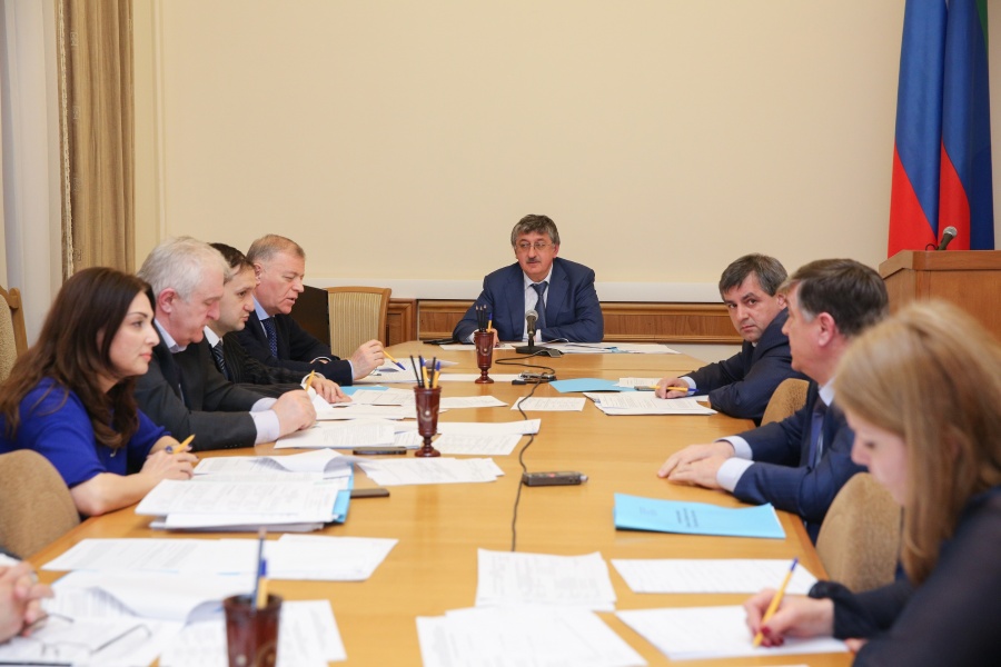 В Администрации Главы и Правительства Республики Дагестан продолжается аттестация  государственных гражданских служащих  Республики Дагестан